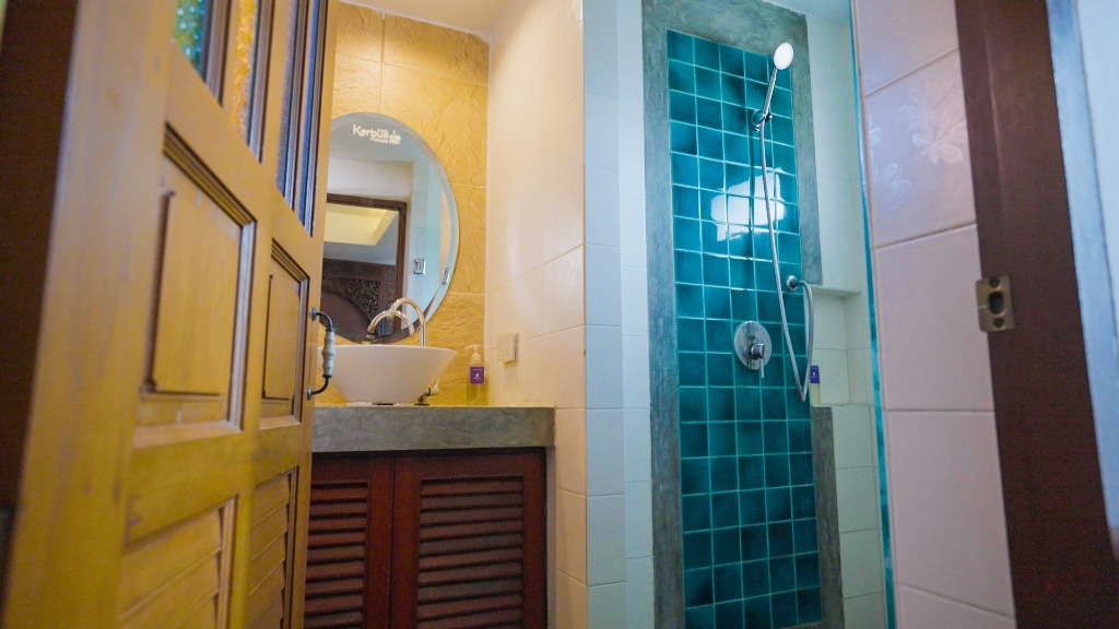 Korbua House Boutique Bathroom